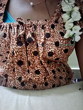 jasminetaml online show from 10/20/25, 10:49