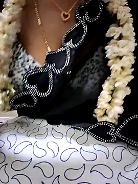 jasminetaml online show from 10/16/25, 06:27