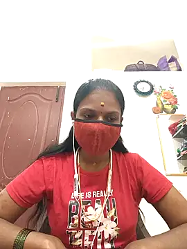 Snapshot of Tamil_Yalini12 chatting on 02/28/26, 01:11 Tamil Yalini12 online show from 02/28/26, 01:11