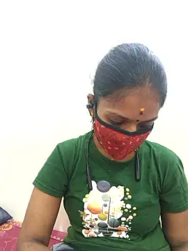 Tamil Yalini12 online show from 11/24/25, 09:15