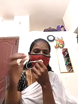 Tamil Yalini12 online show from 03/26/26, 02:48