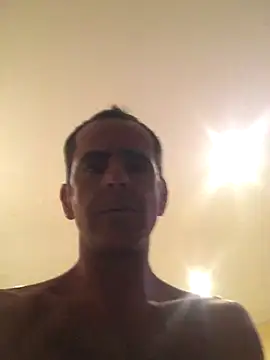 tiago1981pt online show from 10/24/25, 08:19