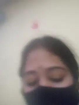 Snapshot of Mansi01 chatting on 10/15/25, 10:01 Mansi01 online show from 10/15/25, 10:01