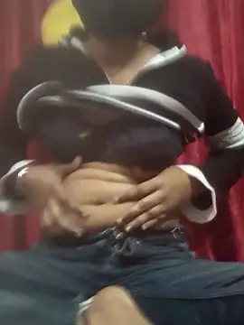 Snapshot of Mansi01 chatting on 10/13/25, 02:46 Mansi01 online show from 10/13/25, 02:46