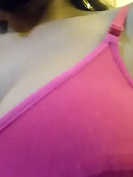 Snapshot of Mansi01 chatting on 09/27/25, 06:03 Mansi01 online show from 09/27/25, 06:03