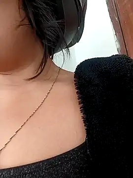  Luna-1 online show from 09/25/25, 01:06