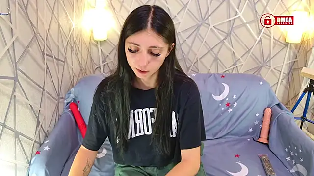 Charming LIA online show from 11/03/25, 06:33