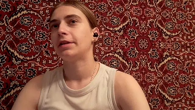 ivetabloom online show from 09/26/25, 05:42