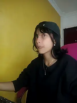 xoxo milk online show from 10/14/25, 03:56