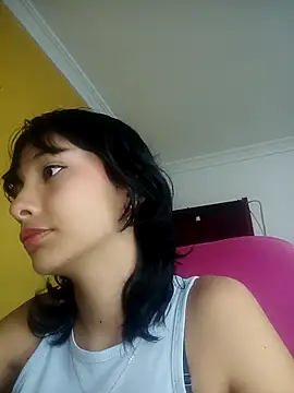 xoxo milk online show from 10/06/25, 05:24