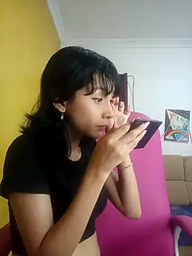 xoxo milk online show from 10/12/25, 06:42