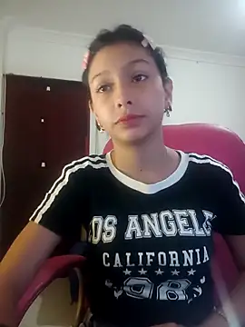 xoxo milk online show from 11/10/25, 04:23