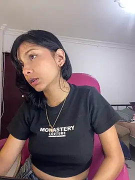 xoxo milk online show from 11/30/25, 12:11