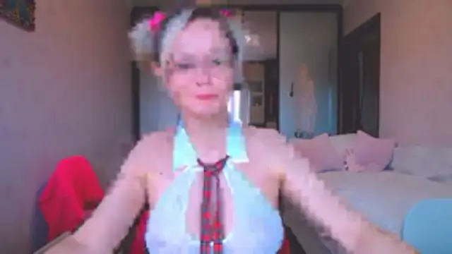 Snapshot of Sophie_Crush@xh chatting on 10/29/25, 12:59 Sophie Crushxh online show from 10/29/25, 12:59