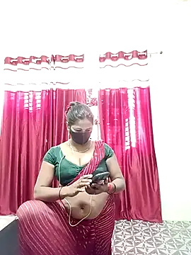 Snapshot of School_medam chatting on 10/04/25, 09:11 School medam online show from 10/04/25, 09:11