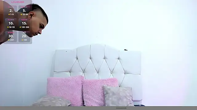 celestederek online show from 11/20/25, 12:17