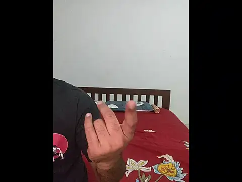 hotestfantasy online show from 11/12/25, 06:34