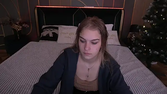 AlinaLiii online show from 01/09/26, 06:42