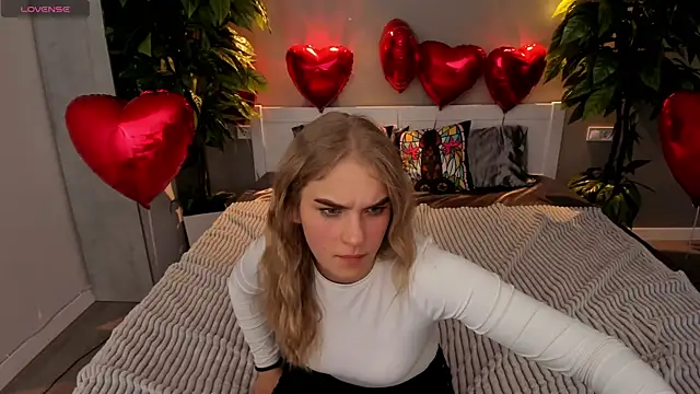 AlinaLiii online show from 02/12/26, 08:30