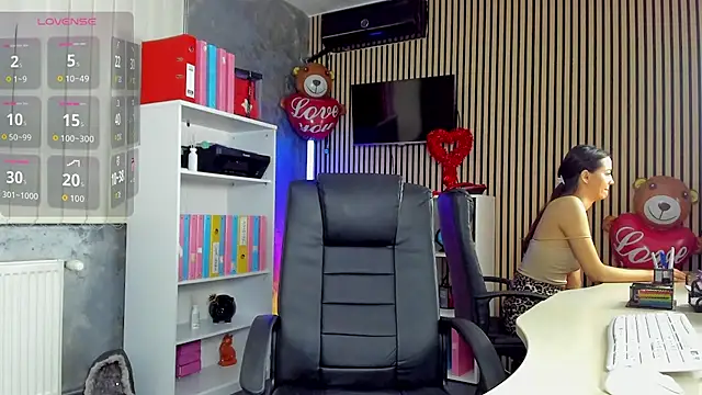 OfficeGirls online show from 06/01/26, 06:07