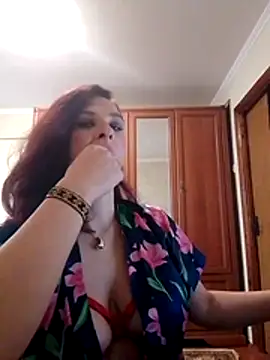 LaraDiva7799 online show from 12/14/25, 11:38