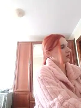 LaraDiva7799 online show from 10/28/25, 08:46