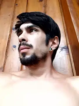 Snapshot of -Axelconda420 chatting on 01/15/26, 06:00 -Axelconda420 online show from 01/15/26, 06:00