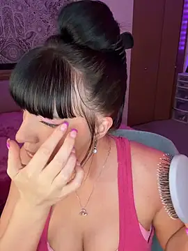 MaciiMayy online show from 03/22/26, 08:10