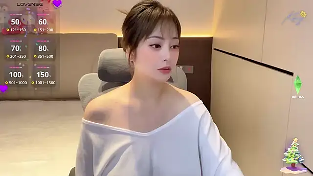 Snapshot of Koo-liy chatting on 07/23/26, 07:05 Koo-liy online show from 07/23/26, 07:05