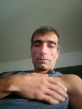 Snapshot of borney12 chatting on 09/26/25, 06:53 borney12 online show from 09/26/25, 06:53