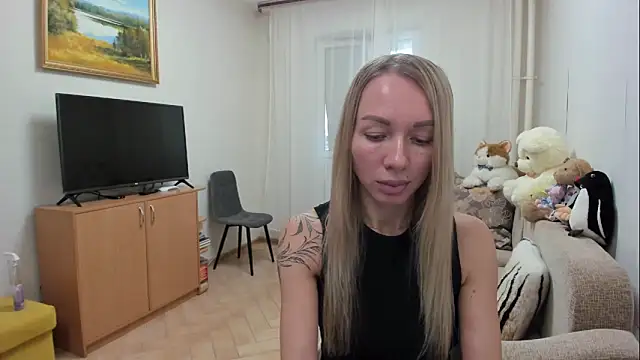 Snapshot of AlisiaCat chatting on 04/18/26, 10:06 AlisiaCat online show from 04/18/26, 10:06