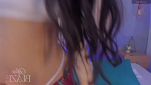 miia blaze online show from 03/19/26, 01:33