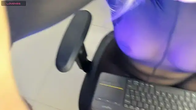 Dulcinea 2 online show from 11/12/25, 07:07