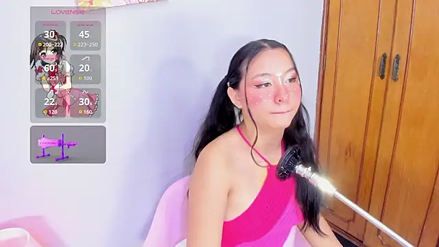 Snapshot of mia_celezte chatting on 02/19/26, 11:40 mia celezte online show from 02/19/26, 11:40