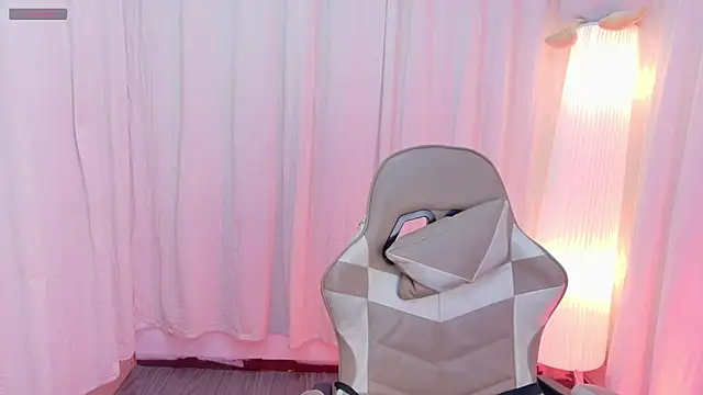 kehlannis  online show from 11/08/25, 08:23