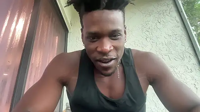 Snapshot of MrDaddyBlackNi9e chatting on 10/06/25, 12:17 MrDaddyBlackNi9e online show from 10/06/25, 12:17