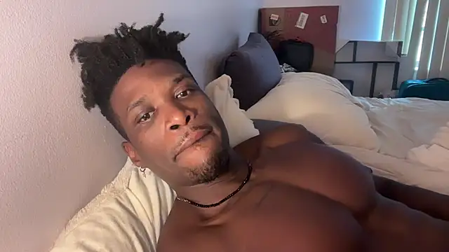 Snapshot of MrDaddyBlackNi9e chatting on 10/09/25, 07:36 MrDaddyBlackNi9e online show from 10/09/25, 07:36