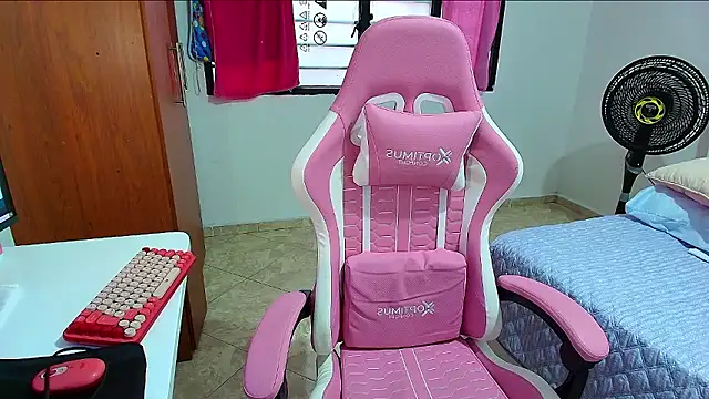 Julieta Rose19 online show from 10/11/25, 10:11