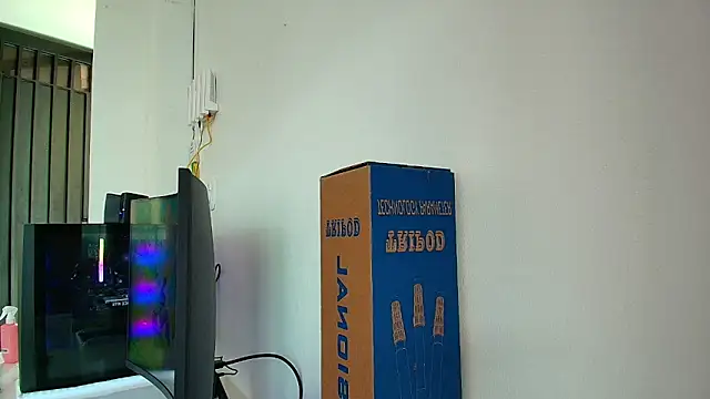 Julieta Rose19 online show from 10/18/25, 05:15