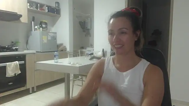 Snapshot of LovePaula chatting on 05/31/26, 11:49 LovePaula online show from 05/31/26, 11:49