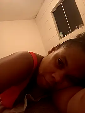 PrettahSantos online show from 12/17/25, 12:43