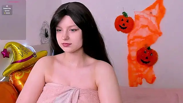 AishaAysitt online show from 10/26/25, 03:18