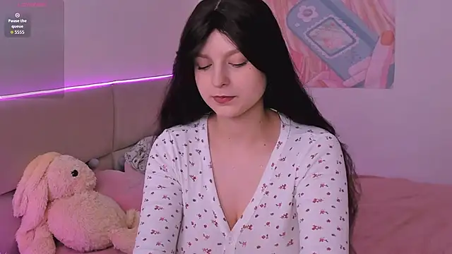 AishaAysitt online show from 11/10/25, 09:25