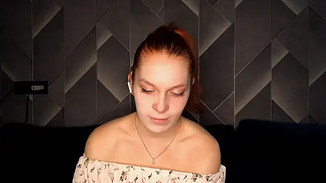 FoxLina online show from 10/25/25, 08:09