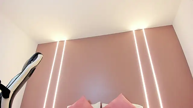 zoee zi online show from 03/09/26, 08:23