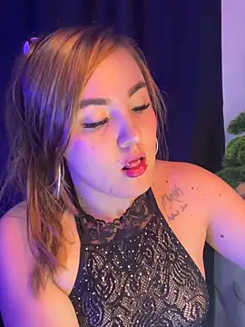 Snapshot of Dakota_Greys chatting on 10/14/25, 11:14 Dakota Greys online show from 10/14/25, 11:14