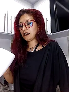 VictoriaSpenser online show from 12/03/25, 01:10