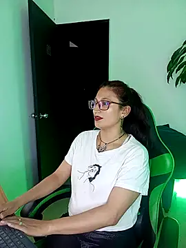 VictoriaSpenser online show from 11/14/25, 08:23