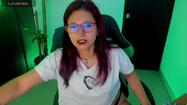 VictoriaSpenser online show from 11/03/25, 02:31