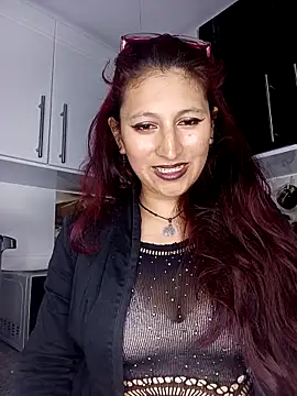 VictoriaSpenser online show from 11/28/25, 01:22